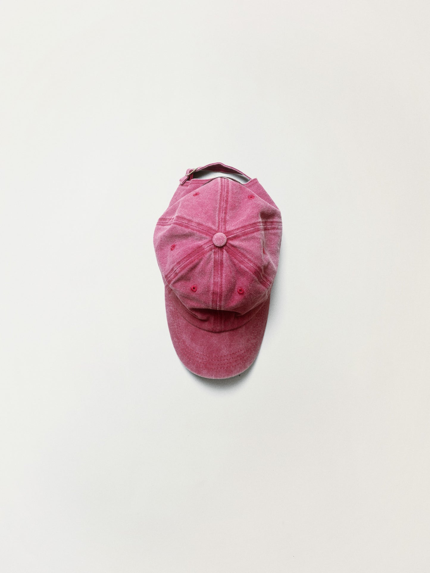 LOGO CAP