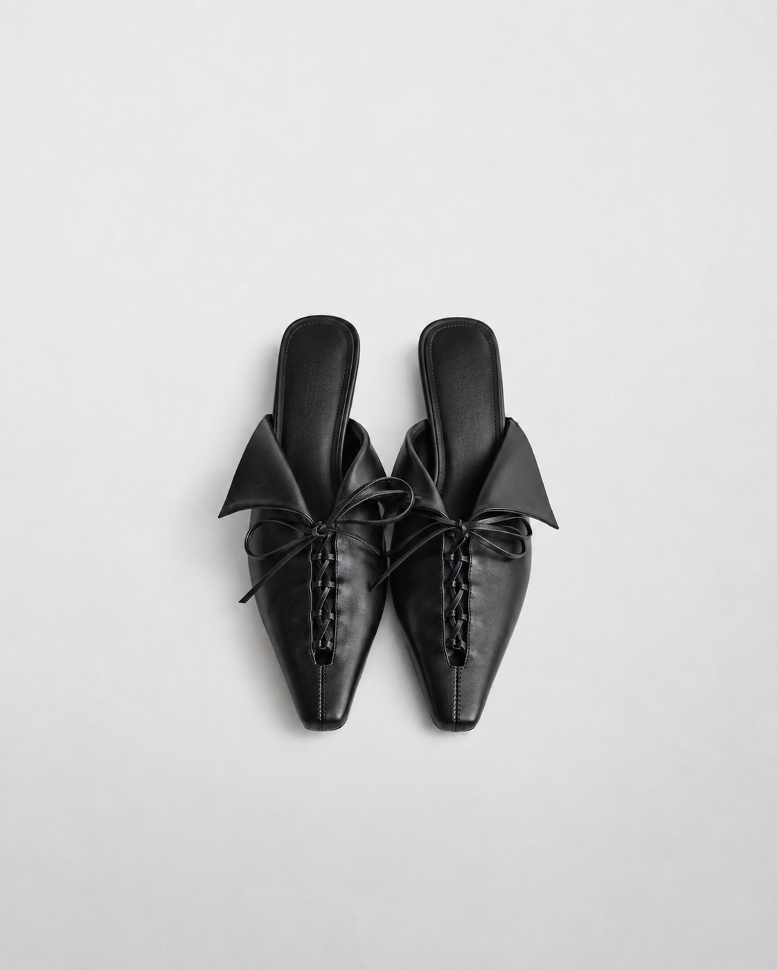 LACED MULE