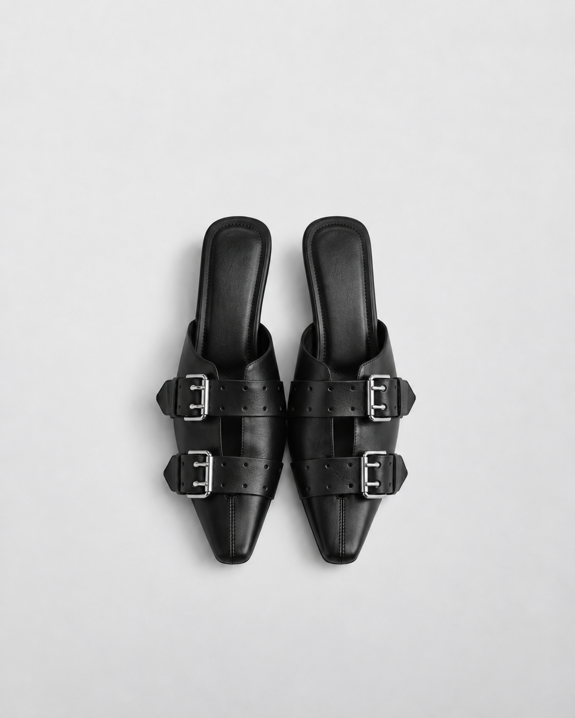 BUCKLE MULE